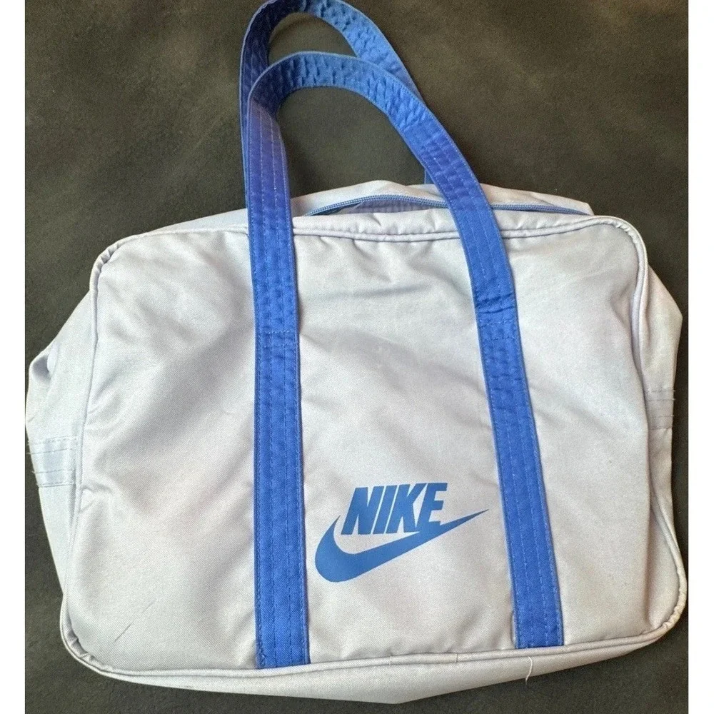 Nike vintage duffle